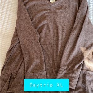 Daytrip XL long lightweight sweater.